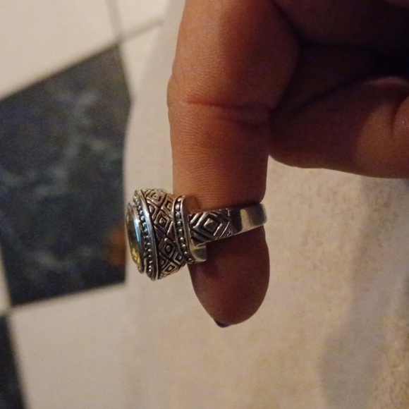 Premier Designs Green Stone Statement Ring, sz 6 - Picture 2 of 5